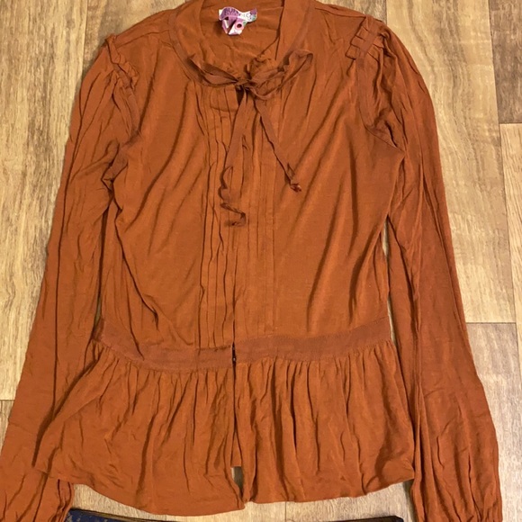 Anthropologie top and skirt set - Picture 3 of 8